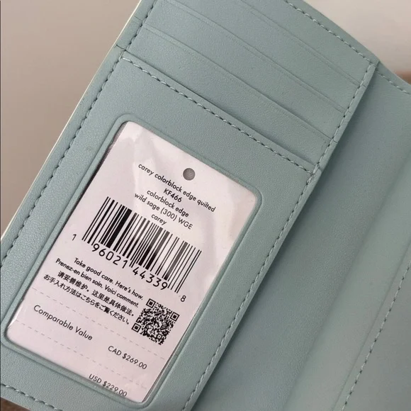 NWT Kate Spade Light Blue Quilted Wallet - Picture 4 of 6